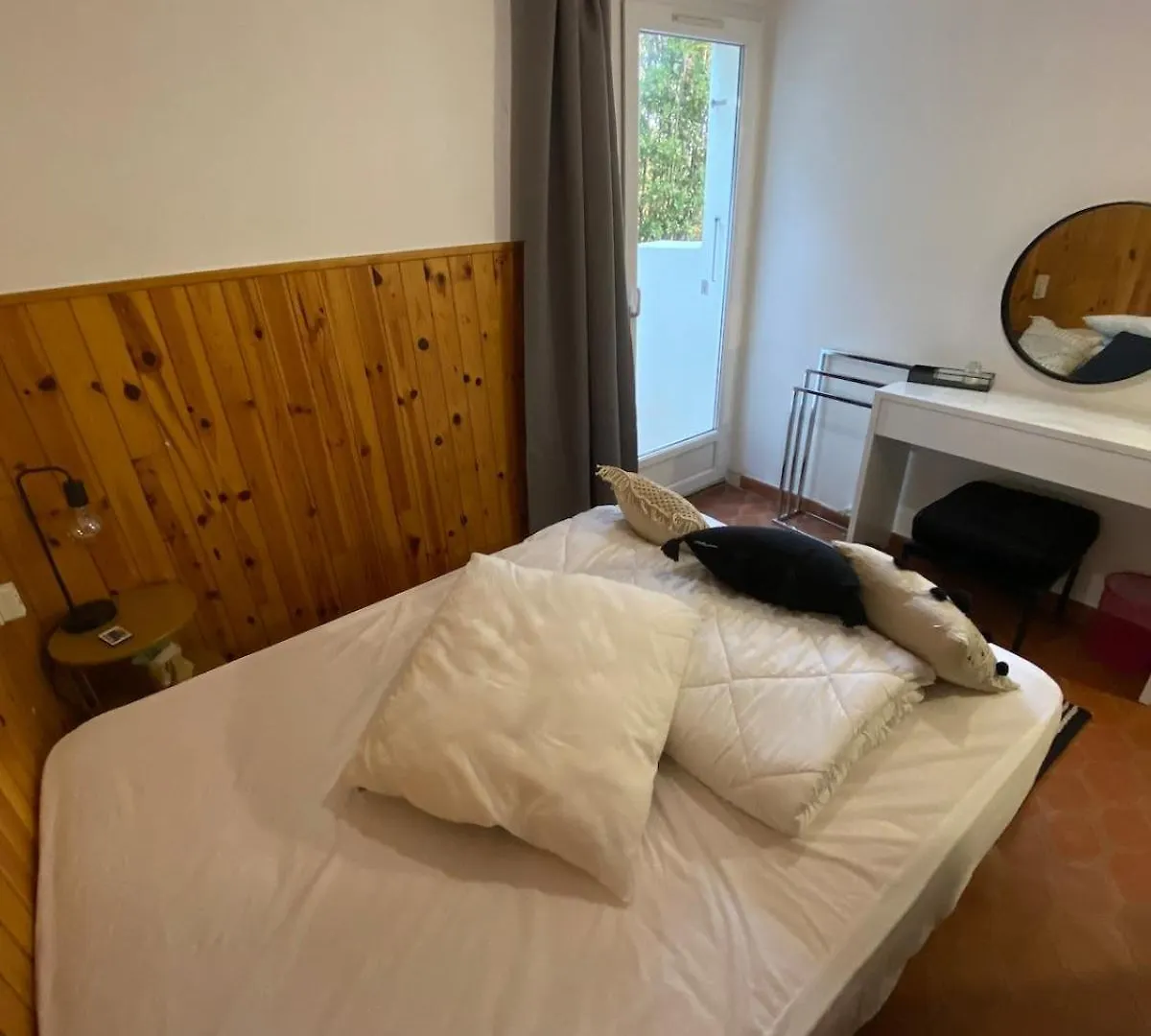 Maison Au Calme Dans Residence Privee Avec Piscine Vue Mer Frejus 0*,