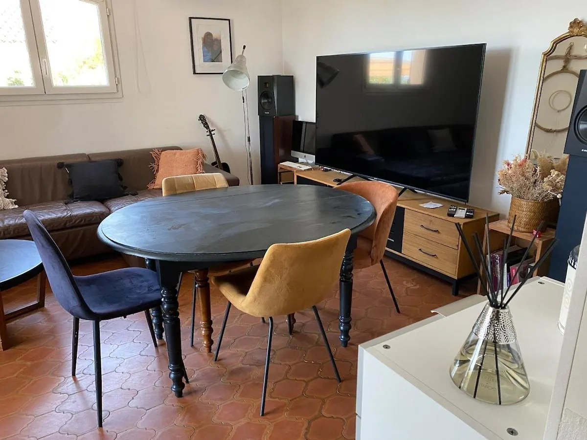 Maison Au Calme Dans Residence Privee Avec Piscine Vue Mer Frejus 0*,