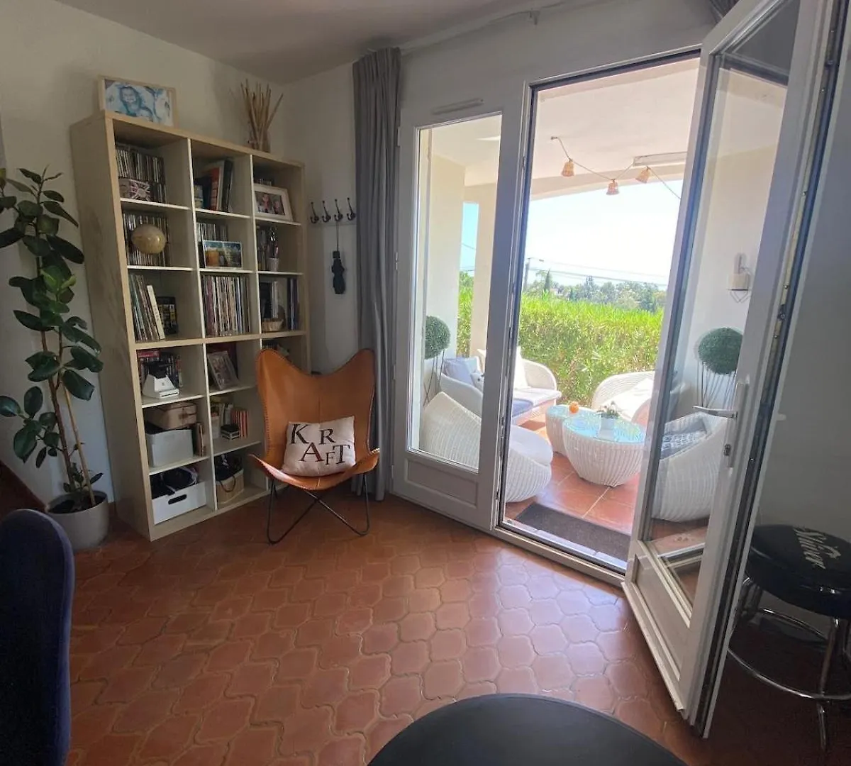 Maison Au Calme Dans Residence Privee Avec Piscine Vue Mer Frejus France